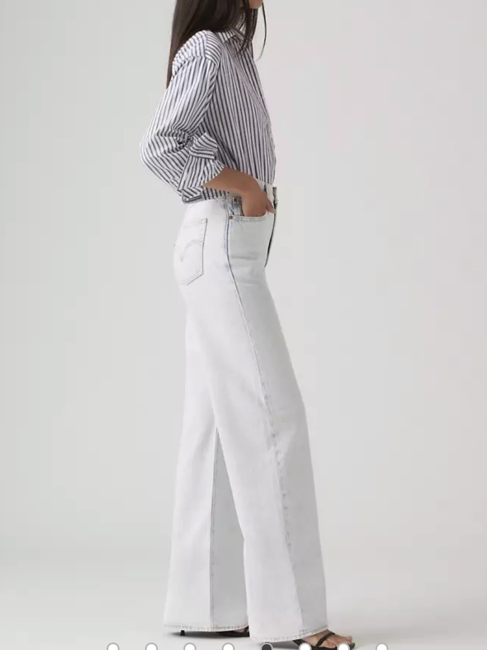 NWT Levi’s Ribcage Wide Leg Jeans Light Wash - Picture 2 of 15